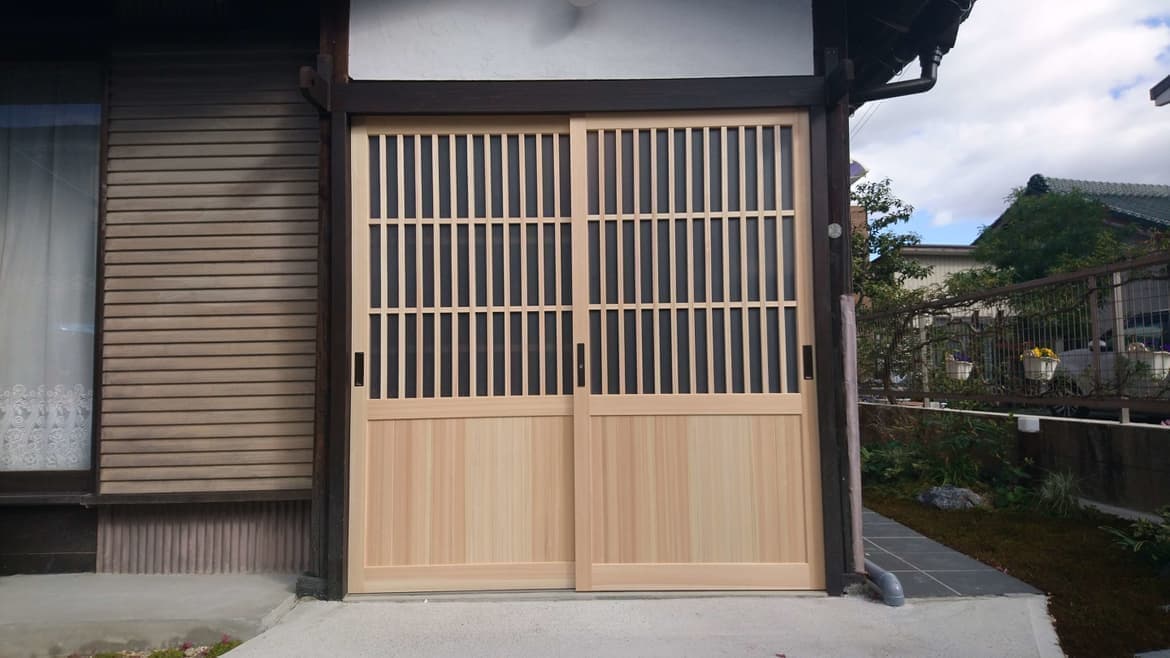 木製玄関新調 | 木製玄関の新調なら建具修理の窓口知立市